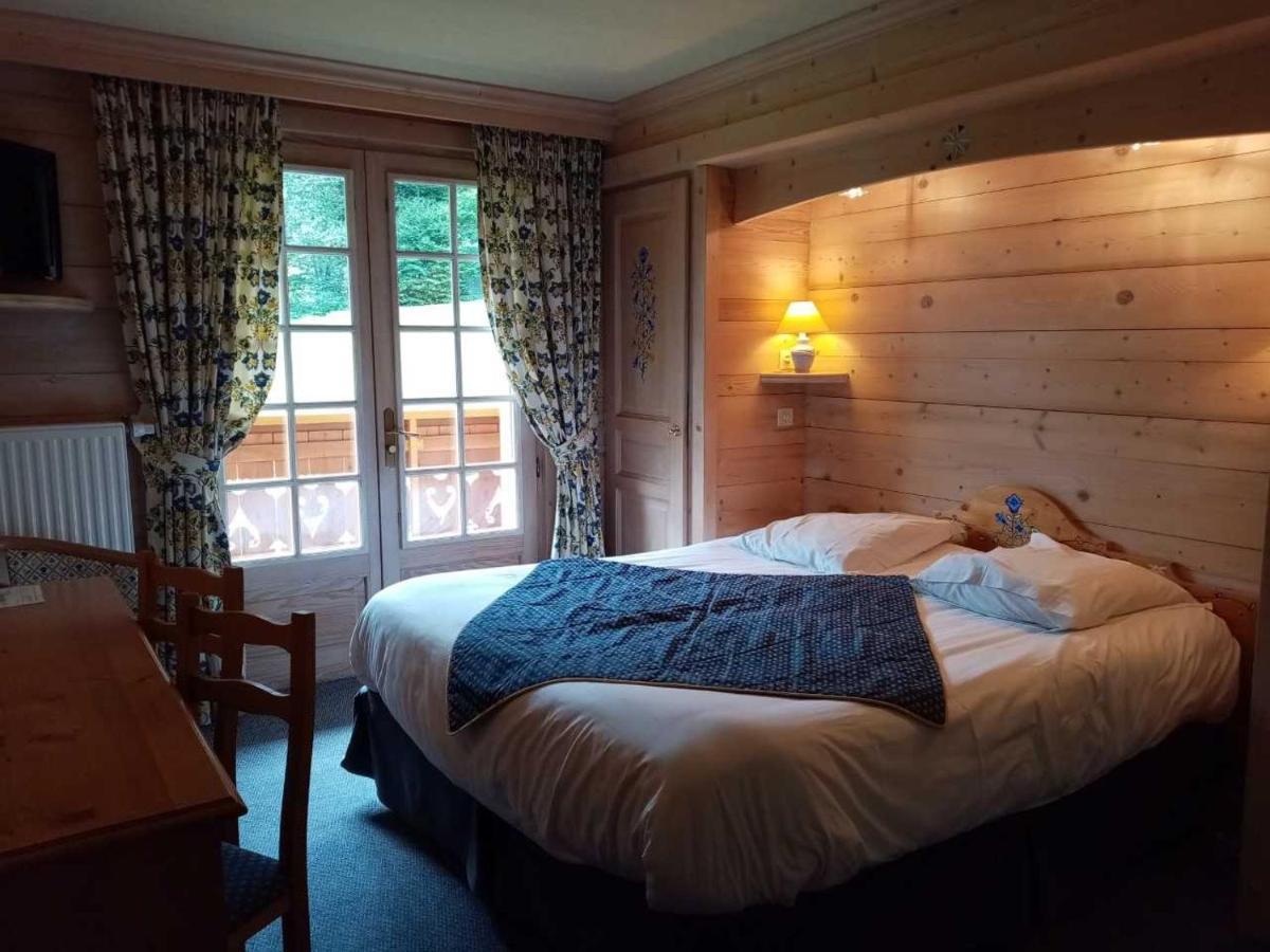 Hotel Les Sapins 拉克吕萨 外观 照片