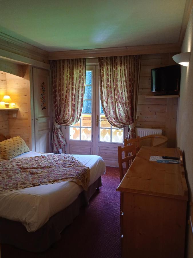 Hotel Les Sapins 拉克吕萨 外观 照片
