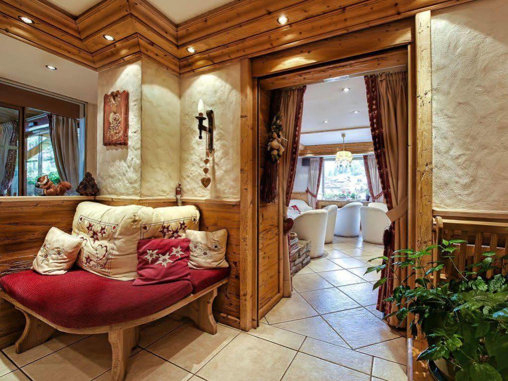 Hotel Les Sapins 拉克吕萨 外观 照片